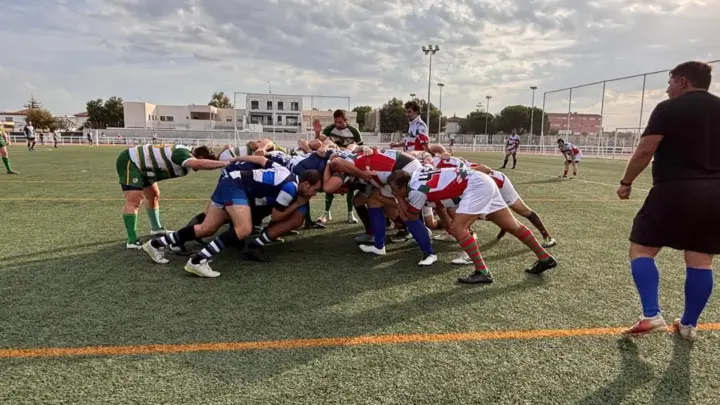 Melé en un partido del Club Amigos del Rugby de Sevilla